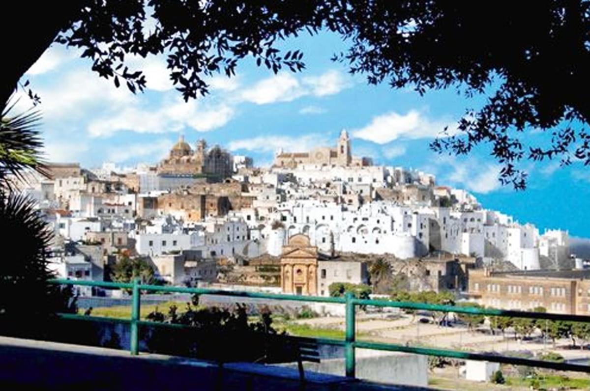 Dimora Chris Ostuni Villa Esterno foto